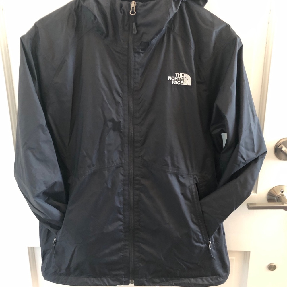 Men’s North Face windbreaker